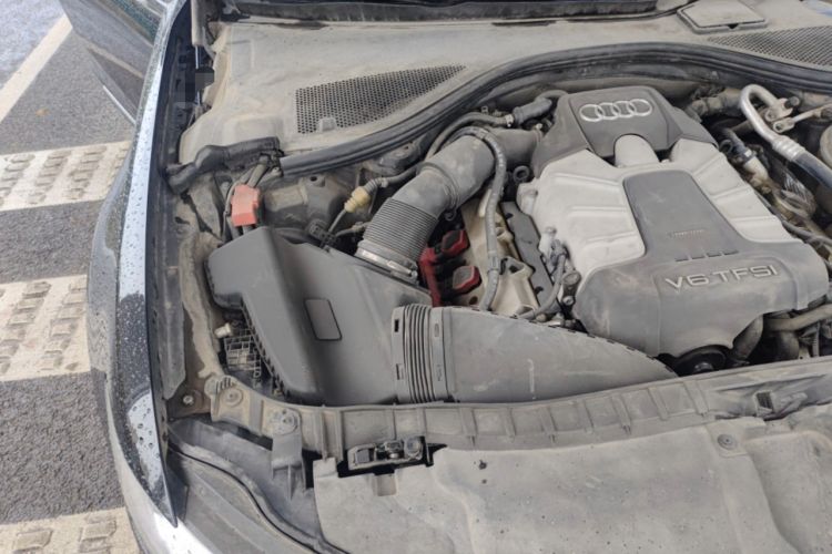 Used Audi A6L 2012 50 TFSI quattro Luxury Model Engine Bay Right
