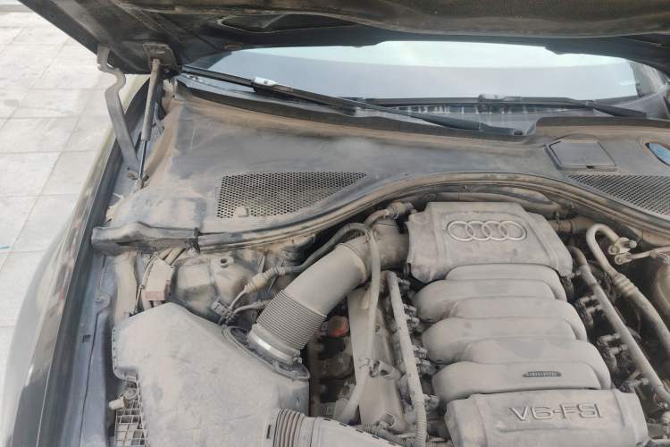 Used Audi A6L 2012 35 FSI Comfort Model Engine Bay Right