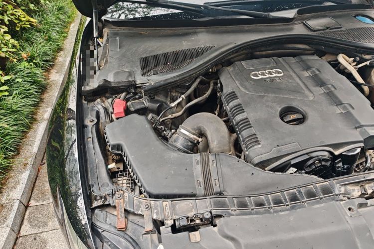 Used Audi A6L 2012 TFSI Standard Model Engine Bay Right