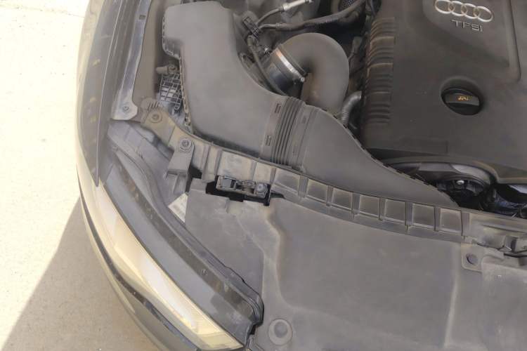 Used Audi A6L 2012 TFSI Standard Model Engine Bay Right
