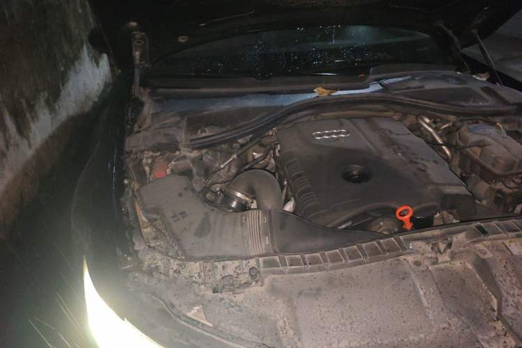 Used Audi A6L 2012 TFSI Comfort Model Engine Bay Right