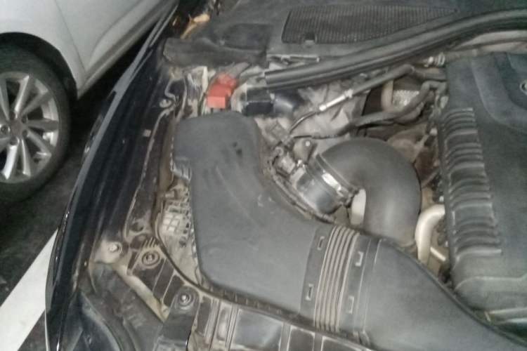 Used Audi A6L 2012 TFSI Standard Model Engine Bay Right