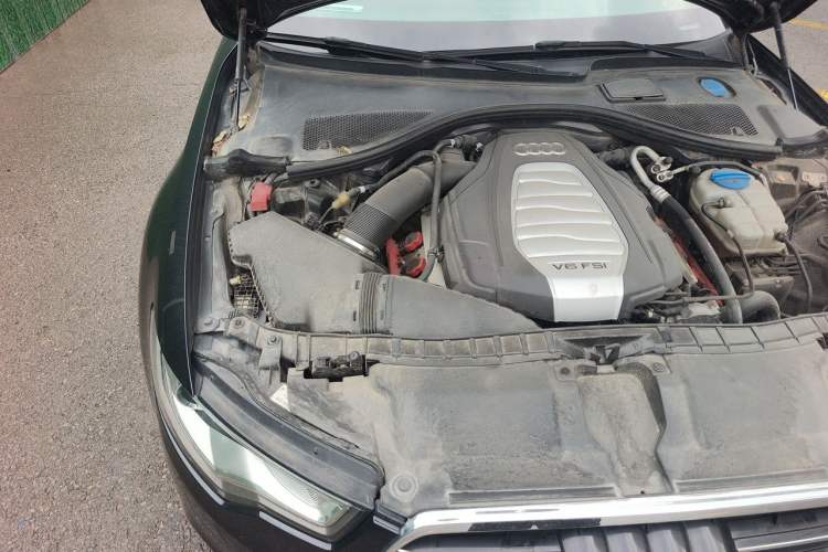 Used Audi A6L 2012 30 FSI Luxury Model Engine Bay Right