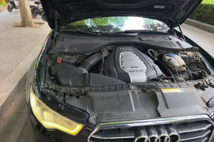 Used Audi A6L 2012 30 FSI Luxury Model Engine Bay Right