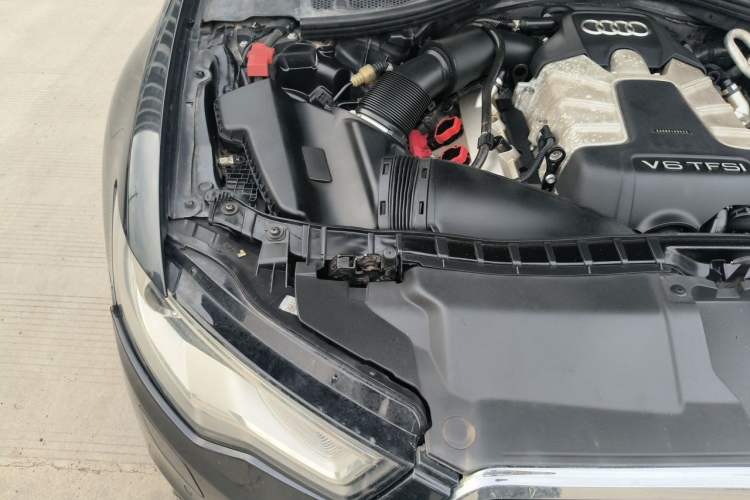 Used Audi A6L 2012 50 TFSI quattro Luxury Model Engine Bay Right