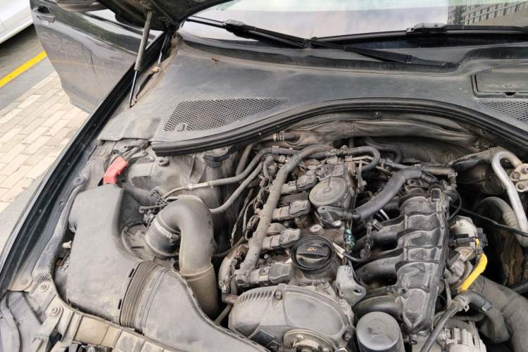 Used Audi A6L 2012 TFSI Standard Model Engine Bay Right