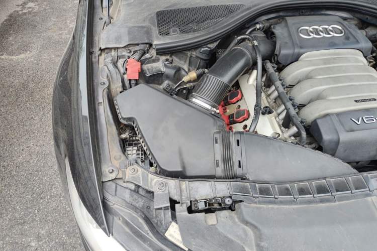 Used Audi A6L 2012 35 FSI Comfort Model Engine Bay Right