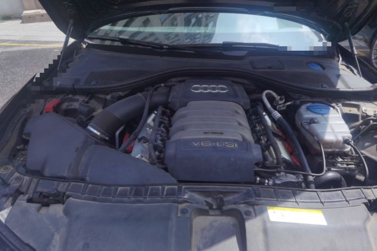 Used Audi A6L 2012 35 FSI Comfort Model Engine Bay