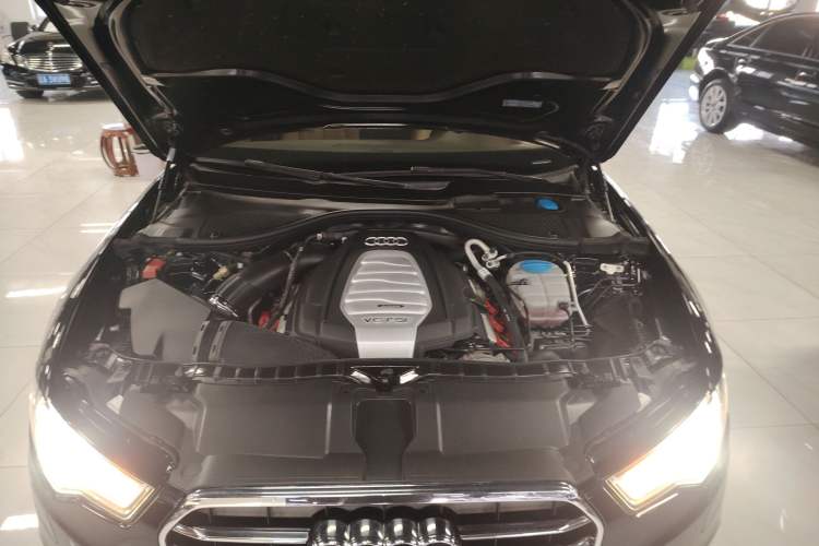Used Audi A6L 2012 30 FSI Comfort Model Engine Bay