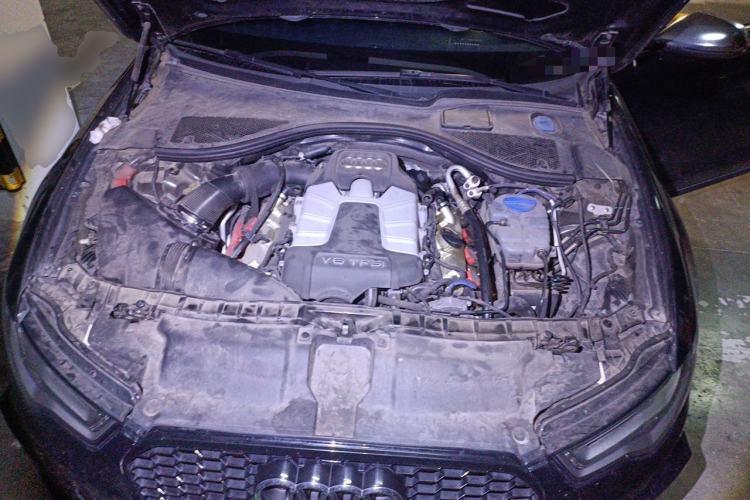 Used Audi A6L 2012 50 TFSI quattro Luxury Model Engine Bay