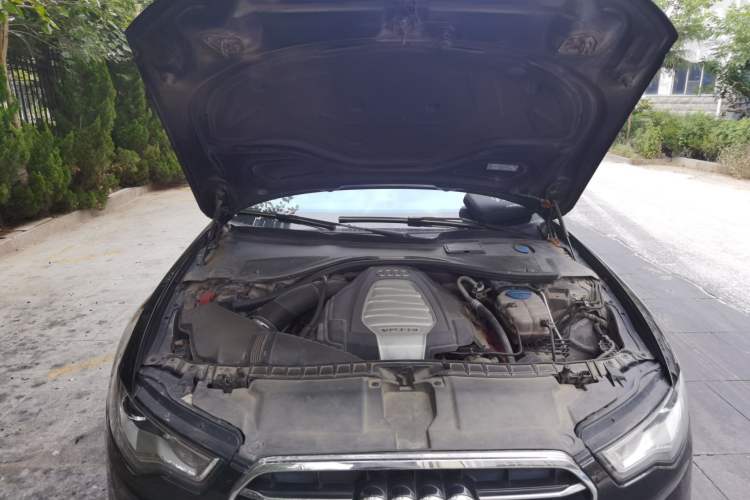 Used Audi A6L 2012 30 FSI Comfort Model Engine Bay