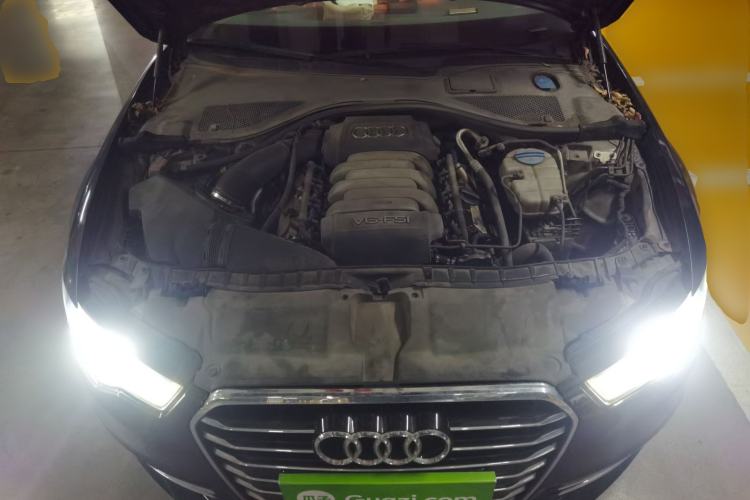 Used Audi A6L 2012 35 FSI Comfort Model Engine Bay