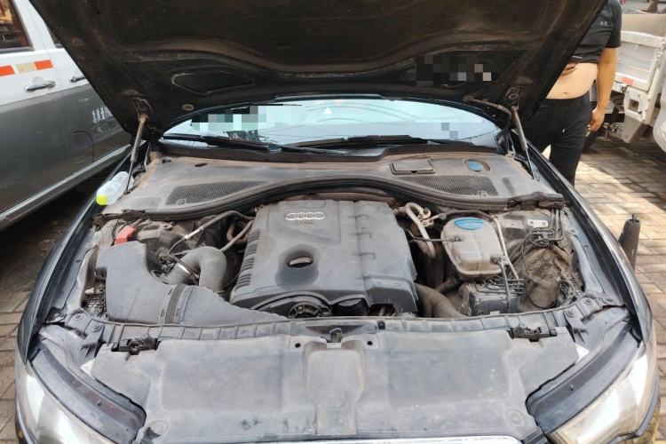 Used Audi A6L 2012 TFSI Standard Model Engine Bay