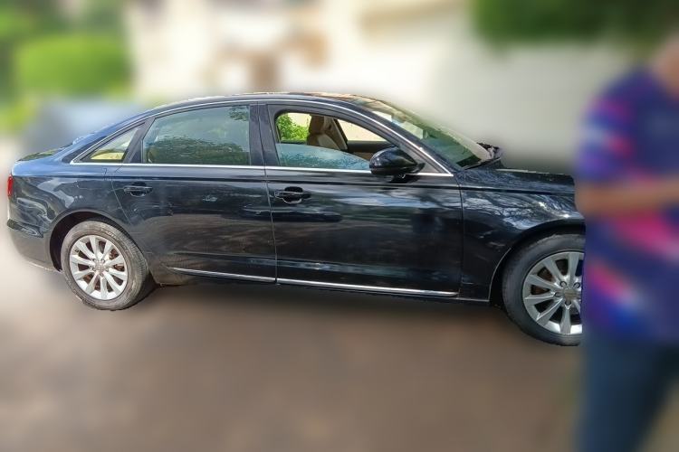 Used Audi A6L 2012 30 FSI Luxury Model Front Right 45 Deg