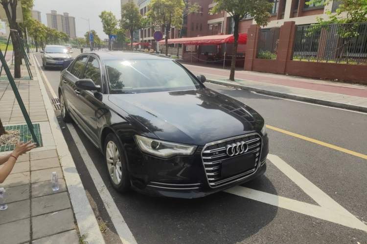 Used Audi A6L 2012 30 FSI Technology Edition Front Right 45 Deg