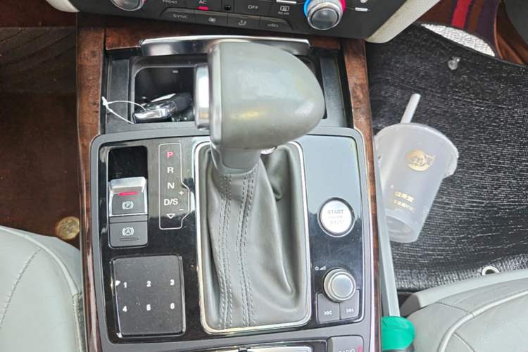 Used Audi A6L 2012 30 FSI Comfort Model Gear Lever