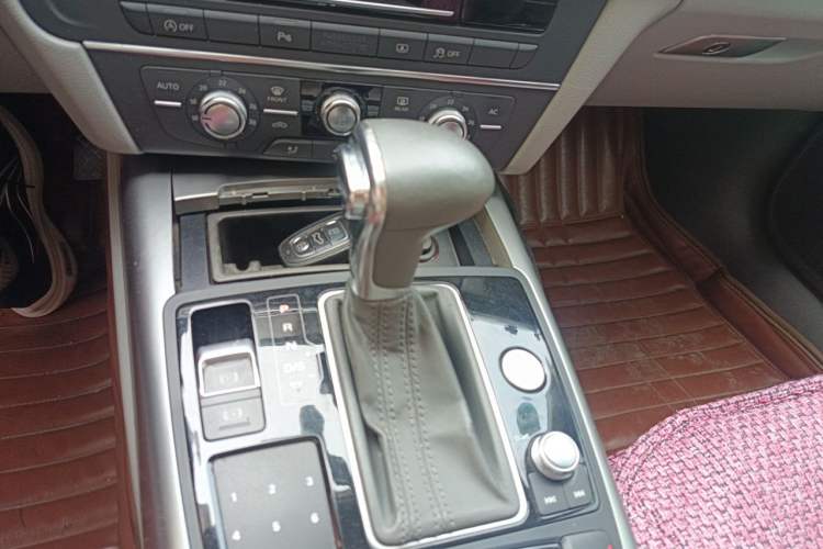 Used Audi A6L 2012 TFSI Standard Model Gear Lever