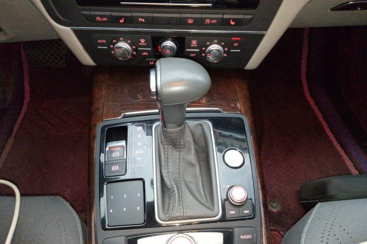 Used Audi A6L 2012 30 FSI Technology Edition Gear Lever
