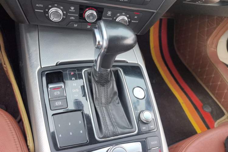 Used Audi A6L 2012 TFSI Standard Model Gear Lever