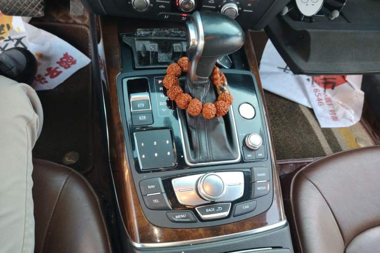 Used Audi A6L 2012 30 FSI Technology Edition Gear Lever