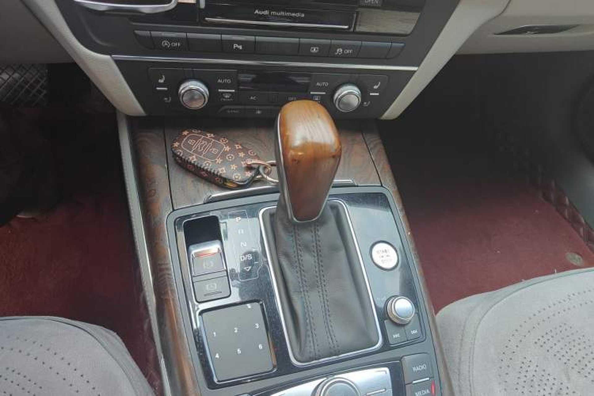 Used Audi A6L 2012 50 TFSI quattro Luxury Model Gear Lever