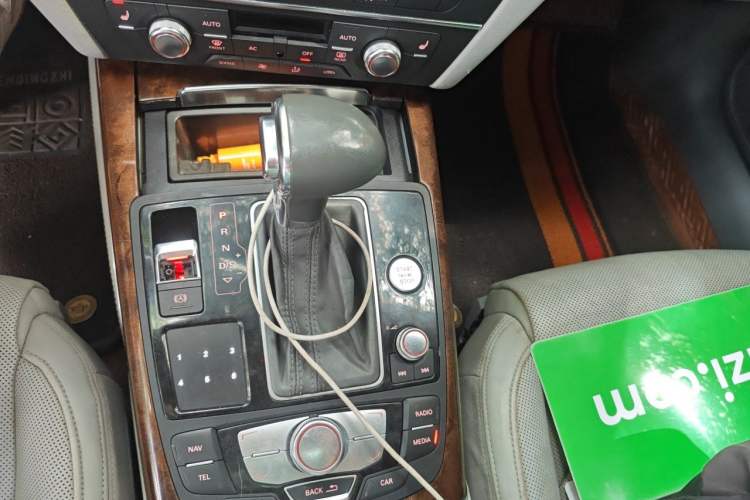 Used Audi A6L 2012 35 FSI Comfort Model Gear Lever
