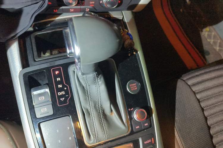 Used Audi A6L 2012 TFSI Standard Model Gear Lever