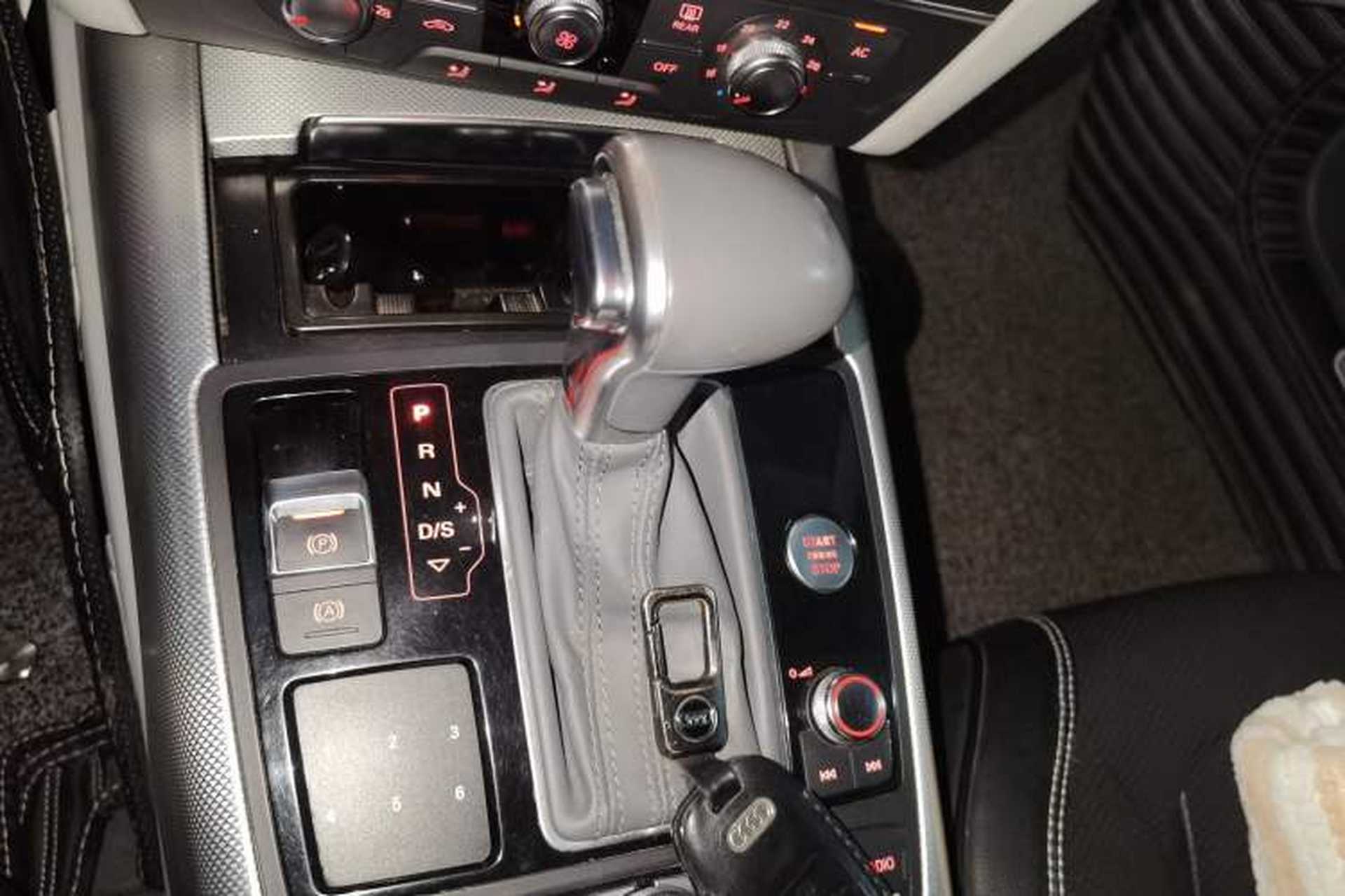Used Audi A6L 2012 TFSI Standard Model Gear Lever