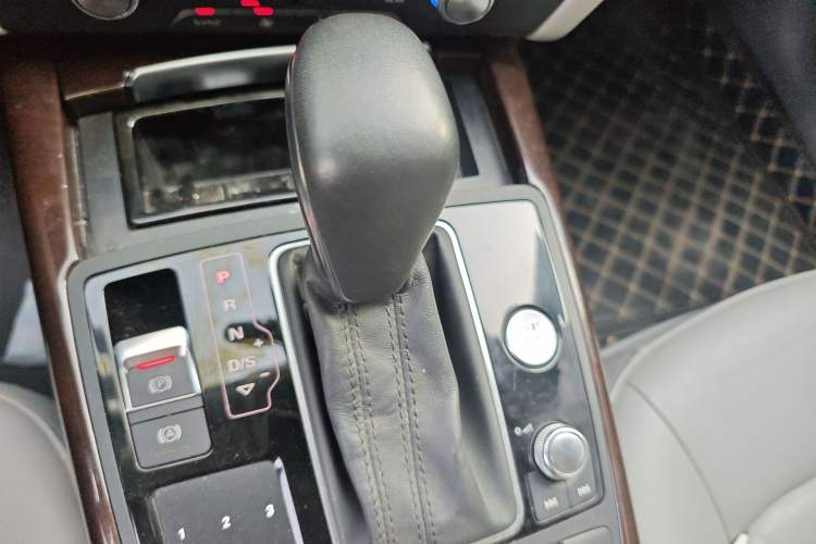 Used Audi A6L 2012 TFSI Comfort Model Gear Lever