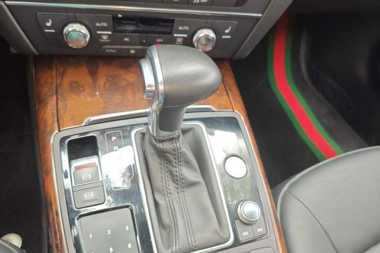 Used Audi A6L 2012 TFSI Standard Model Gear Lever