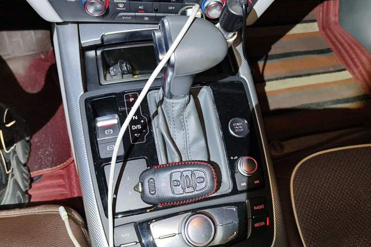 Used Audi A6L 2012 TFSI Comfort Model Gear Lever