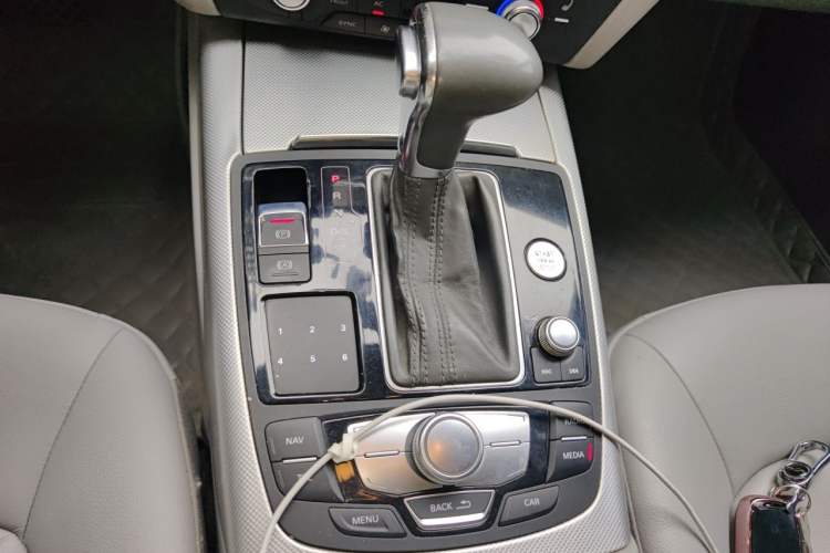 Used Audi A6L 2012 30 FSI Comfort Model Gear Lever