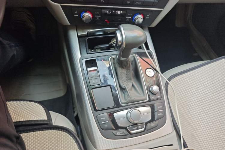 Used Audi A6L 2012 TFSI Comfort Model Gear Lever