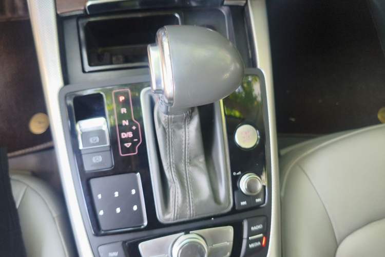 Used Audi A6L 2012 TFSI Comfort Model Gear Lever