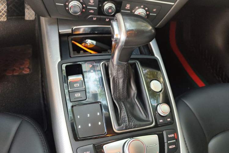 Used Audi A6L 2012 TFSI Standard Model Gear Lever