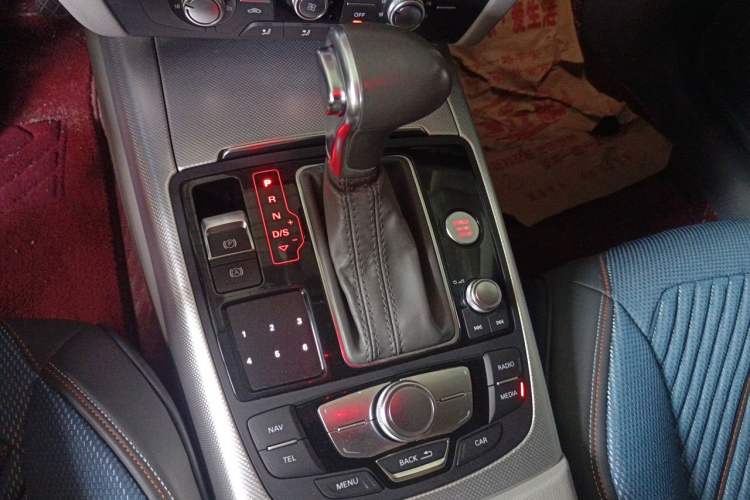 Used Audi A6L 2012 TFSI Standard Model Gear Lever