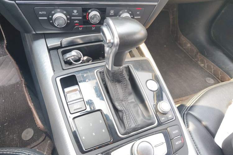 Used Audi A6L 2012 TFSI Standard Model Gear Lever