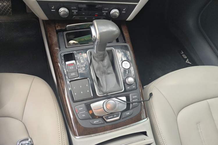 Used Audi A6L 2012 30 FSI Comfort Model Gear Lever