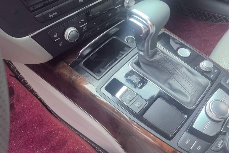 Used Audi A6L 2012 35 FSI Luxury Model Gear Lever