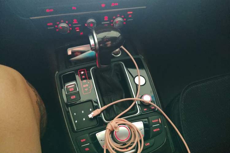 Used Audi A6L 2012 TFSI Standard Model Gear Lever