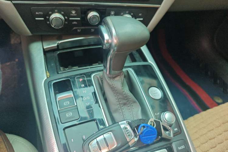Used Audi A6L 2012 TFSI Standard Model Gear Lever