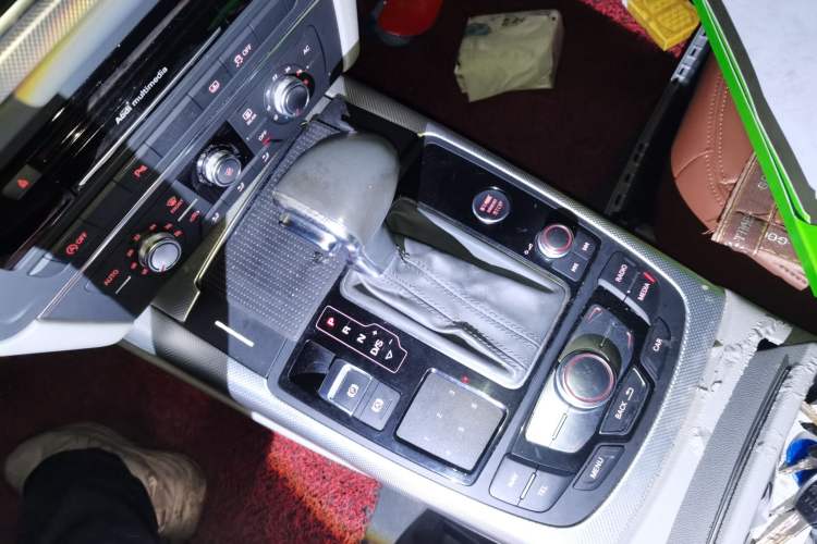 Used Audi A6L 2012 30 FSI Technology Edition Gear Lever