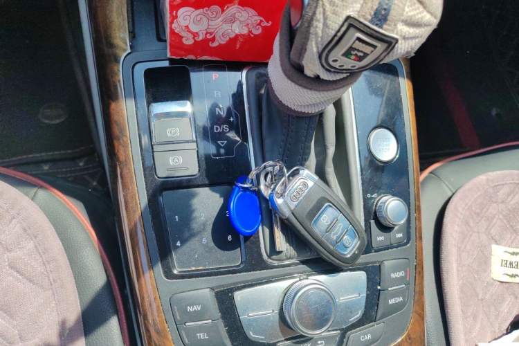 Used Audi A6L 2012 TFSI Standard Model Gear Lever