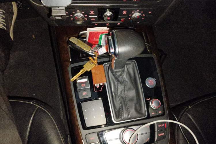 Used Audi A6L 2012 TFSI Standard Model Gear Lever