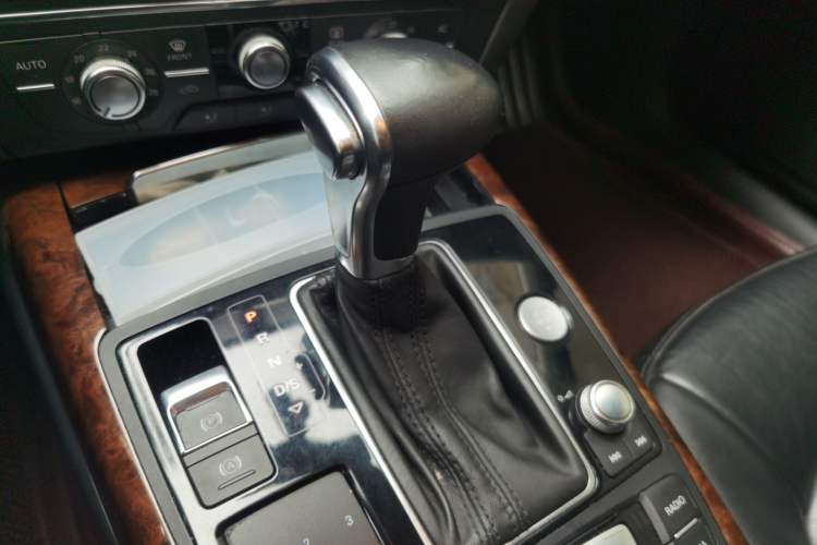 Used Audi A6L 2012 TFSI Standard Model Gear Lever