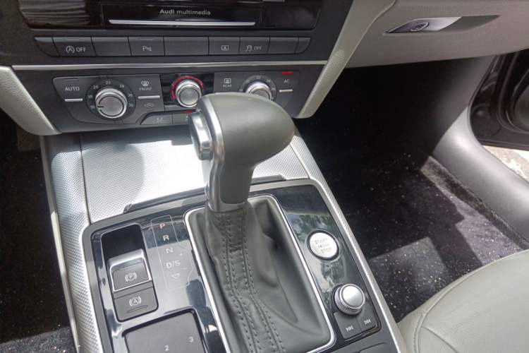Used Audi A6L 2012 TFSI Standard Model Gear Lever