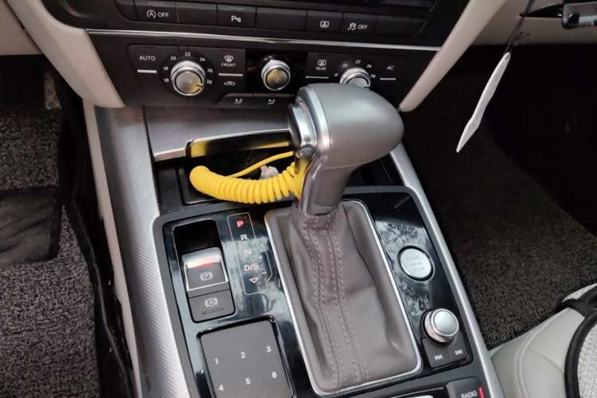 Used Audi A6L 2012 TFSI Standard Model Gear Lever