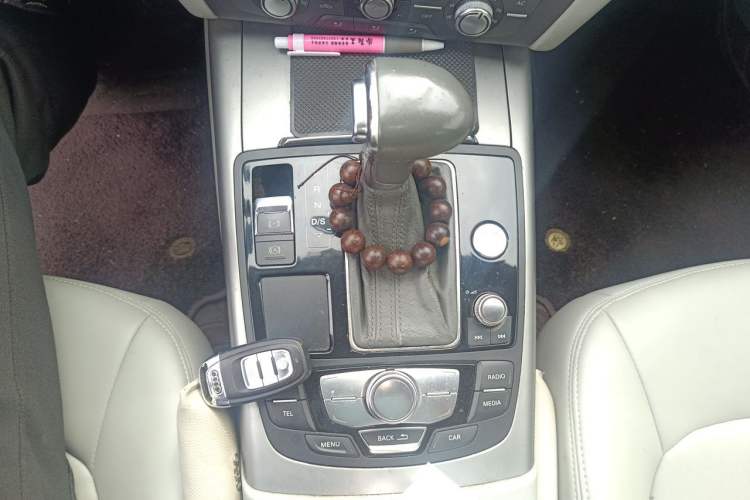 Used Audi A6L 2012 30 FSI Technology Edition Gear Lever