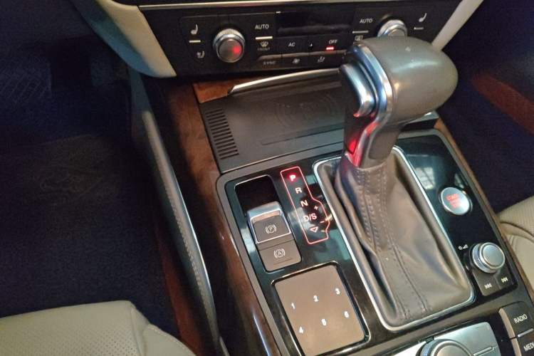 Used Audi A6L 2012 30 FSI Luxury Model Gear Lever