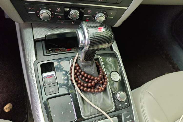 Used Audi A6L 2012 TFSI Standard Model Gear Lever